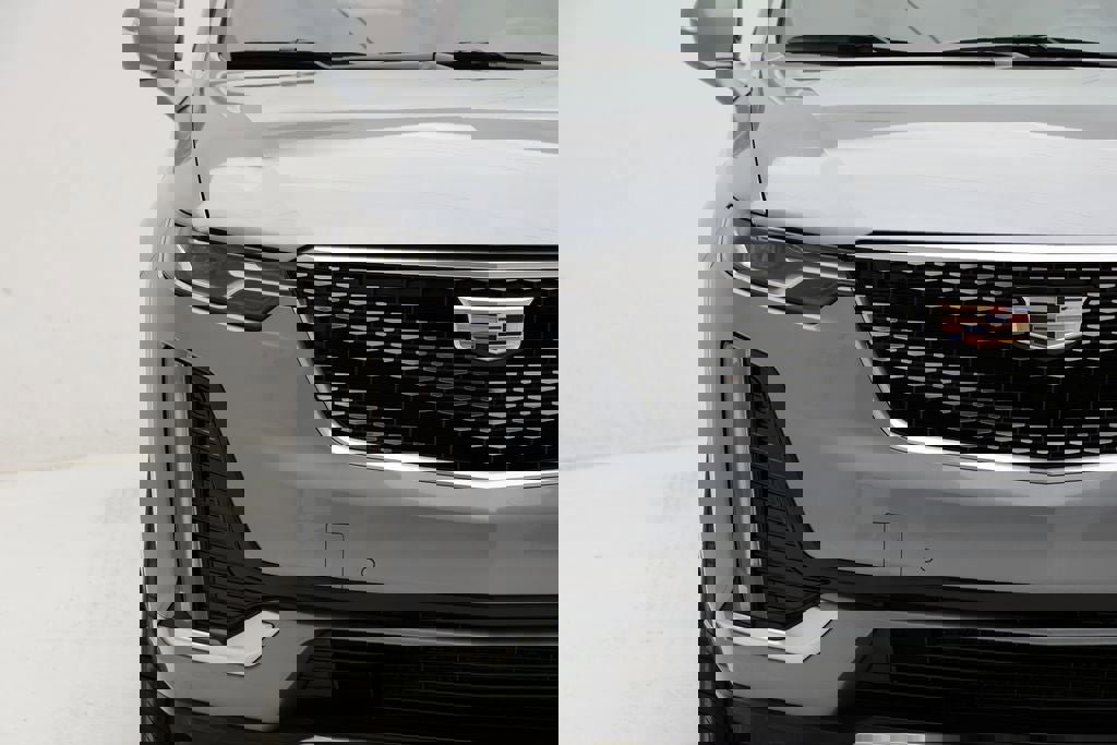 Used 2025 Cadillac XT6 Premium Luxury image 5