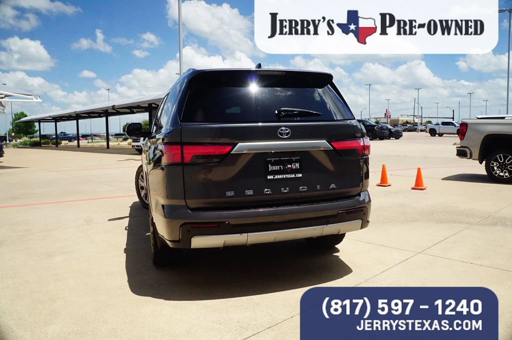 Used 2024 Toyota Sequoia Capstone AWD/4WD image 4