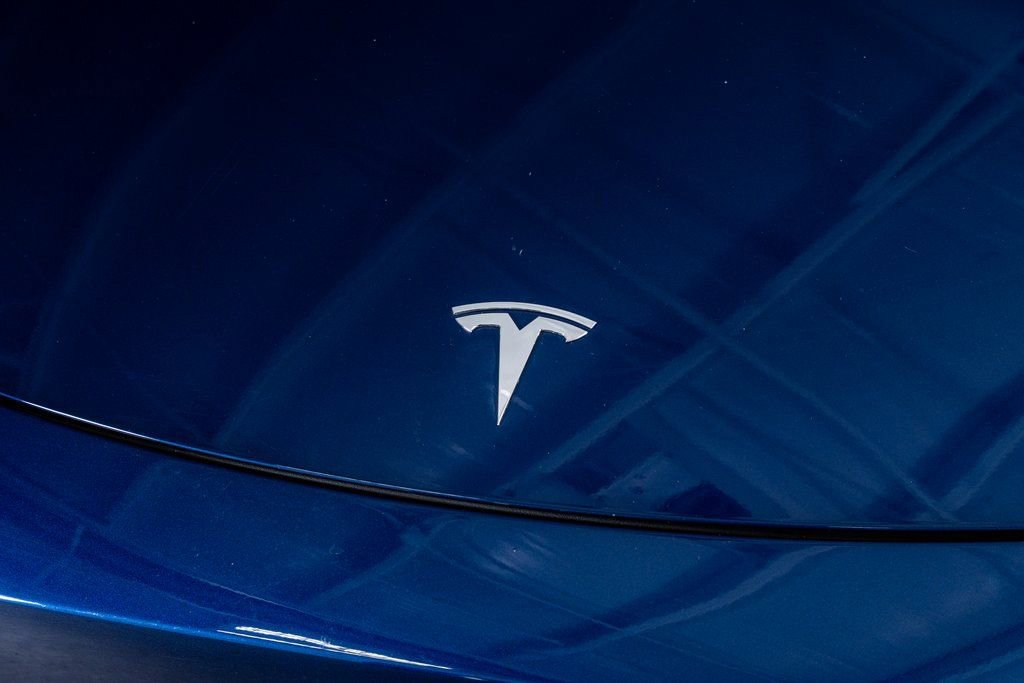 Used 2023 Tesla Model Y Long Range image 16