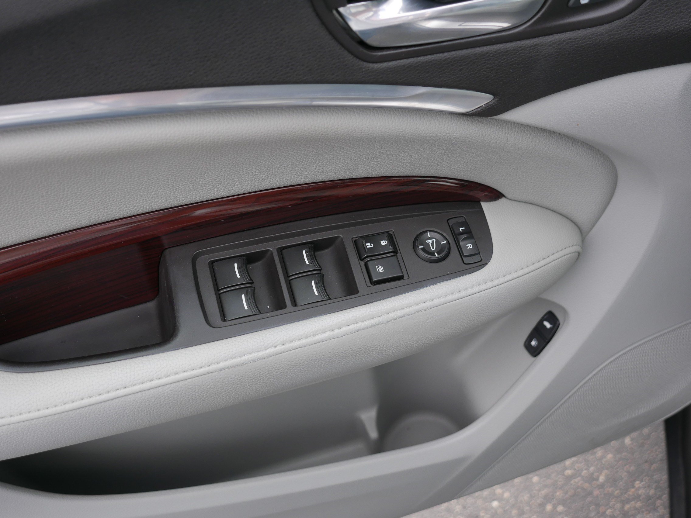 Used 2014 Acura MDX SH-AWD w/ Technology Package image 19