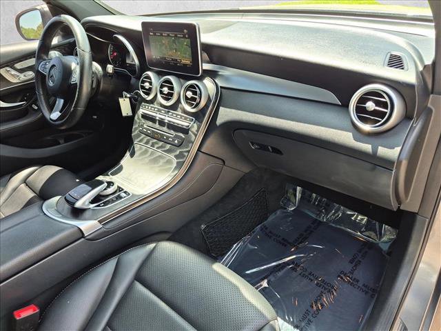 Used 2018 Mercedes-Benz GLC 300 4MATIC w/ Multimedia Package image 25