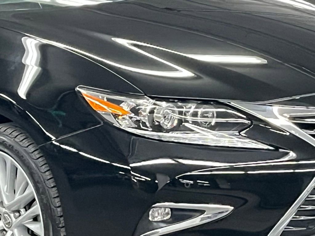 Used 2018 Lexus ES 350 w/ Luxury Package w/Wood Trim image 40