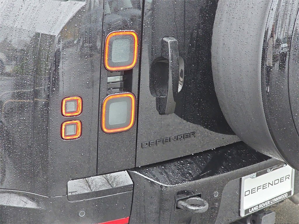New 2026 Land Rover Defender 110 V8 image 37