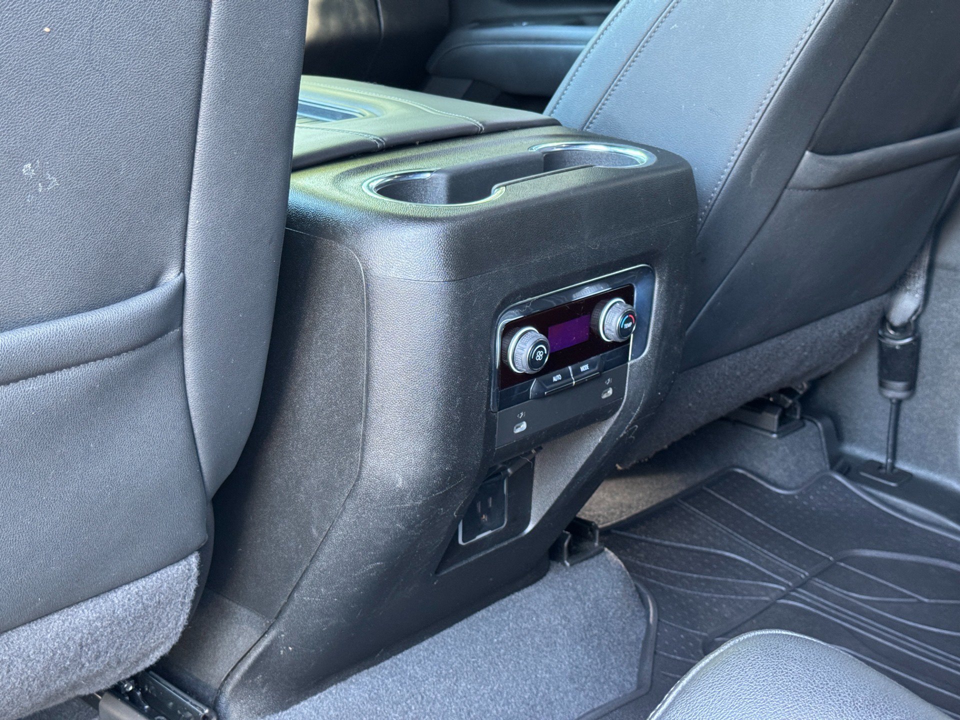 Used 2022 Chevrolet Tahoe LT AWD/4WD image 55