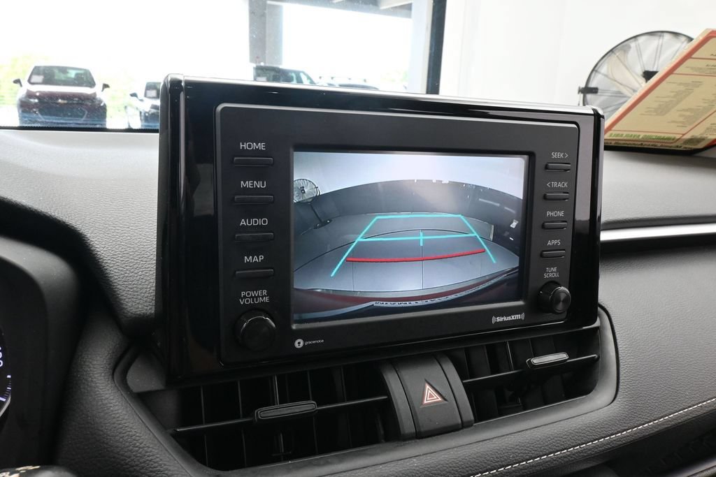 Used 2021 Toyota RAV4 LE FWD image 16