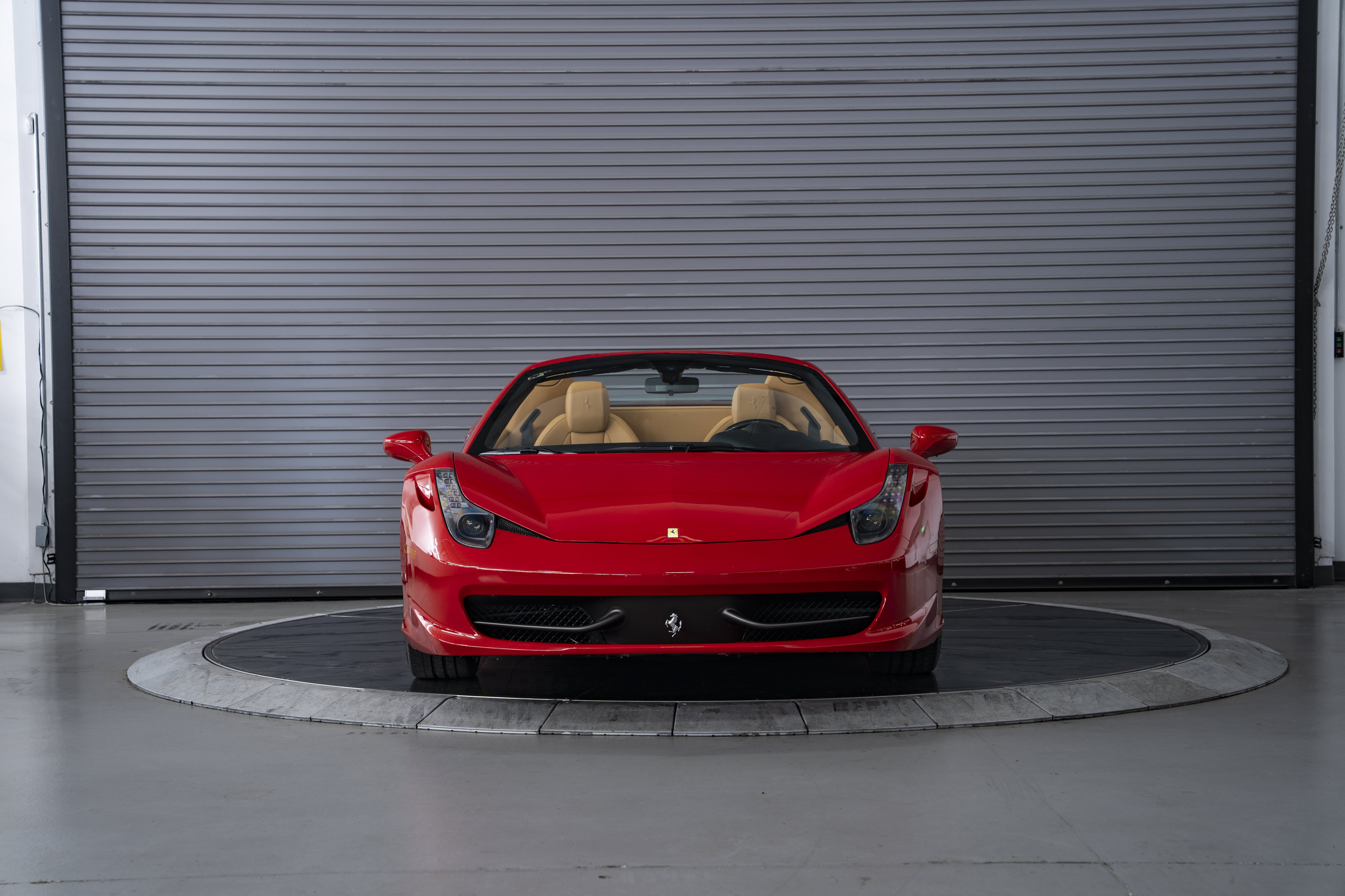 Used 2012 Ferrari 458 Spider RWD image 8