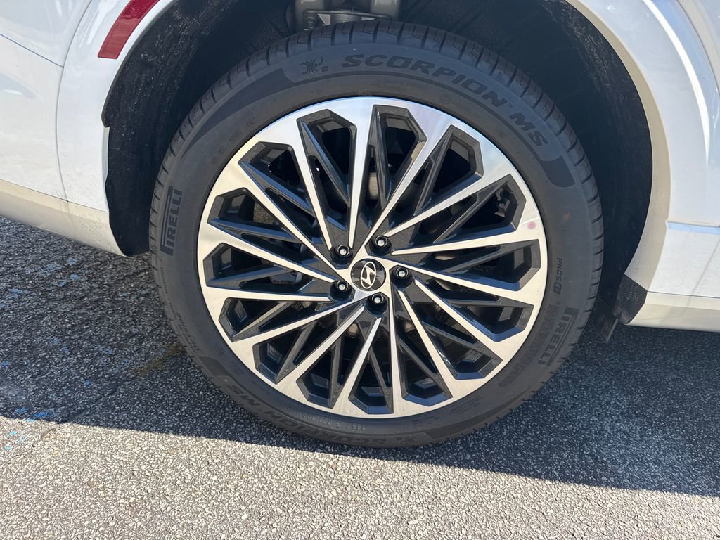 New 2026 Hyundai Palisade Calligraphy FWD image 17
