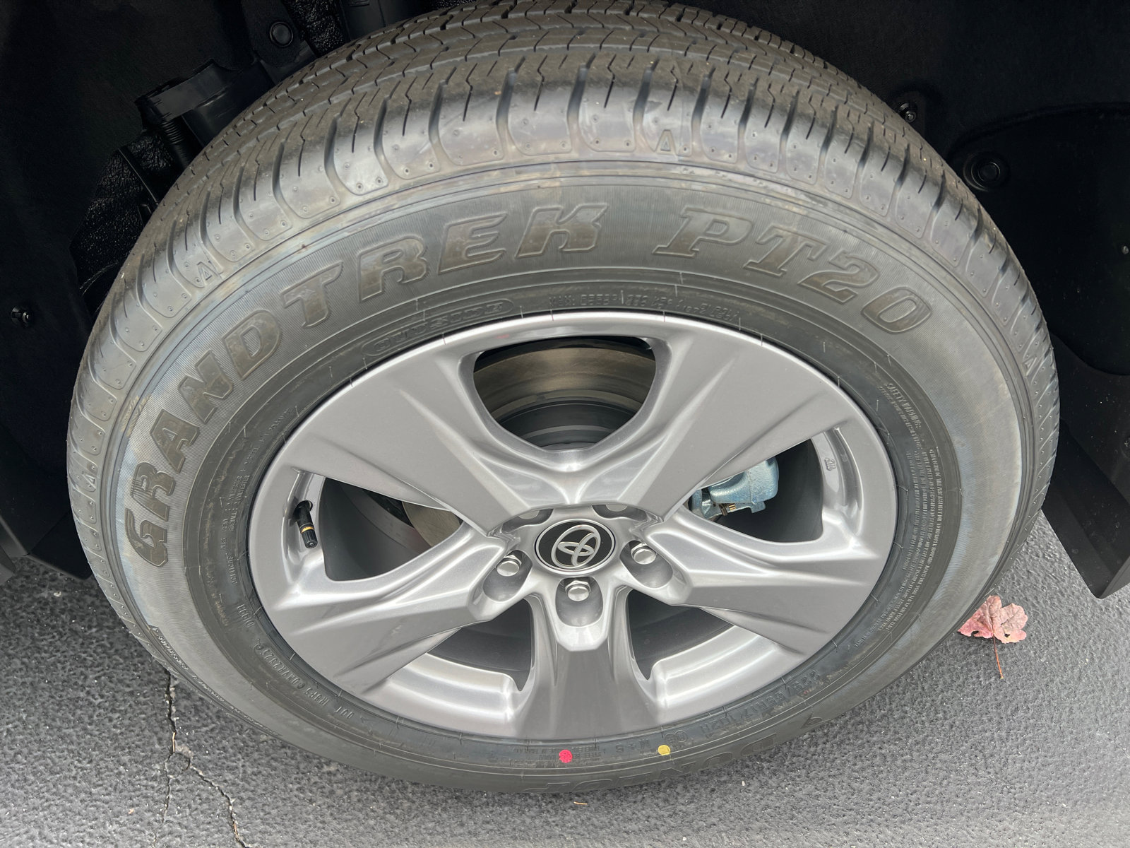 New 2025 Toyota RAV4 XLE image 20