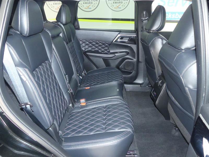 Used 2022 Mitsubishi Outlander SEL AWD/4WD image 23