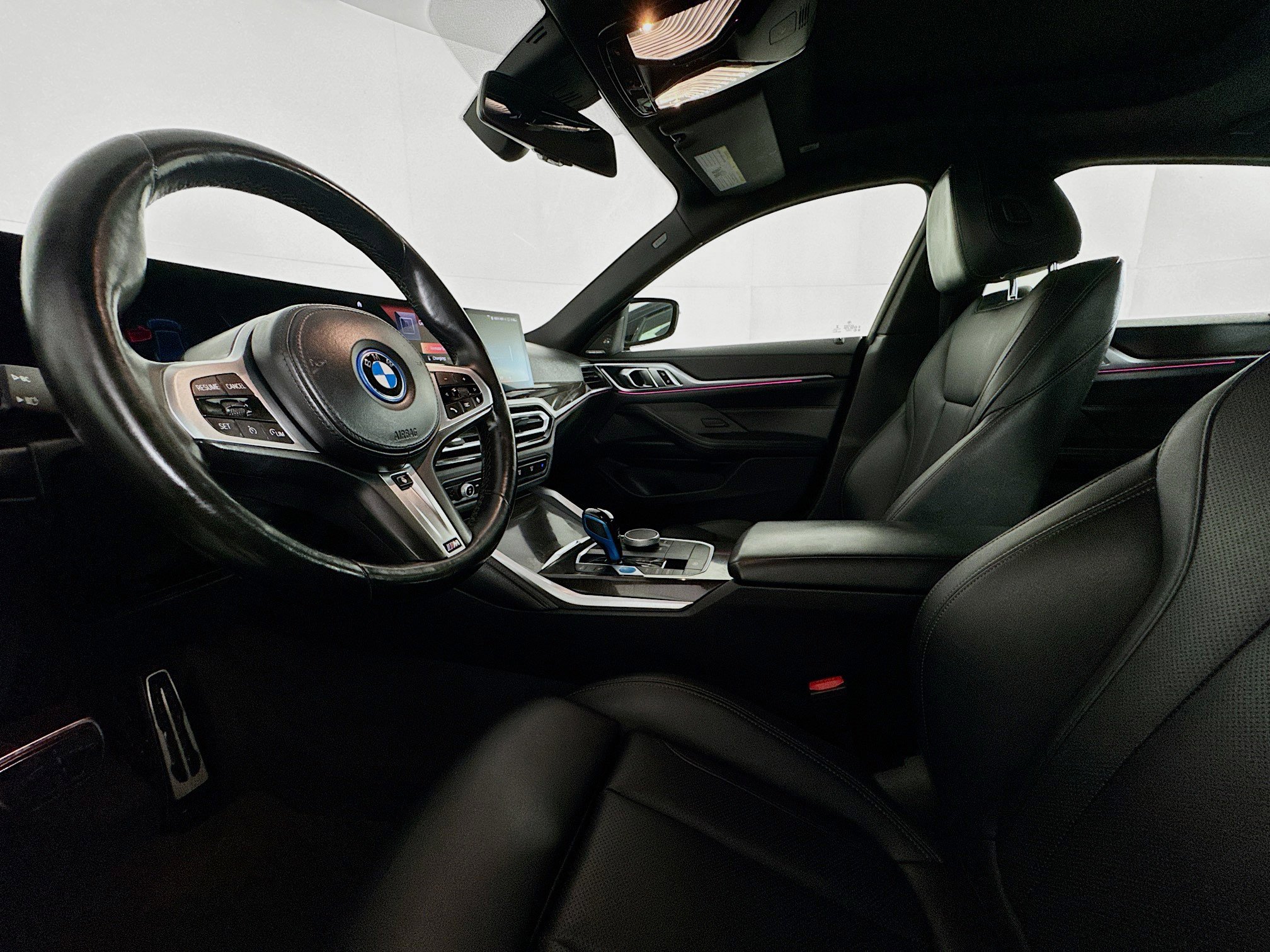 Used 2023 BMW i4 eDrive40 w/ M Sport Package image 21