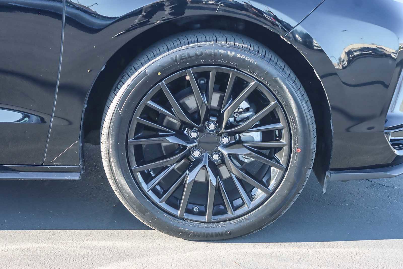 Used 2023 Toyota Sienna XSE image 9