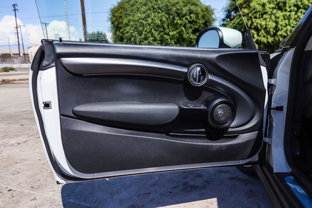 Used 2024 MINI Cooper SE FWD image 33