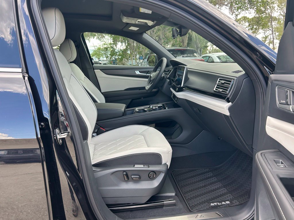 New 2026 Volkswagen Atlas Cross Sport SEL Premium R-Line AWD/4WD image 45