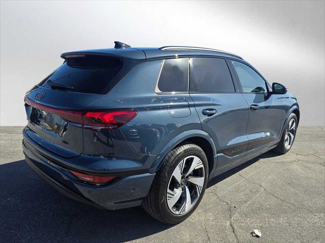 Used 2025 Audi Q6 e-tron Prestige image 3