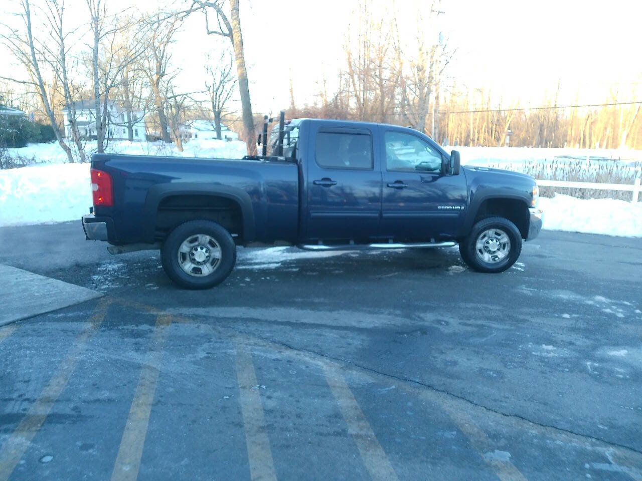 Used 2009 Chevrolet Silverado 2500 LTZ w/ Suspension Package, Off-Road image 7