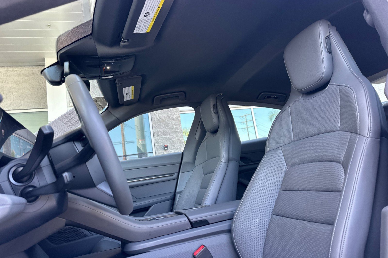 Certified 2022 Porsche Taycan 4S AWD/4WD image 5