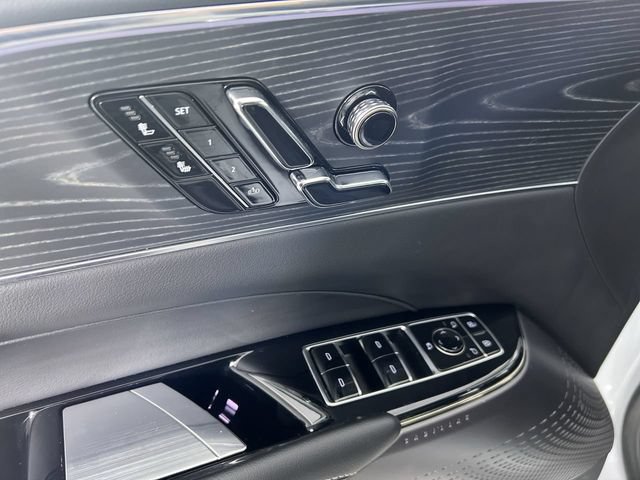 Certified 2024 Cadillac Lyriq Sport RWD image 24