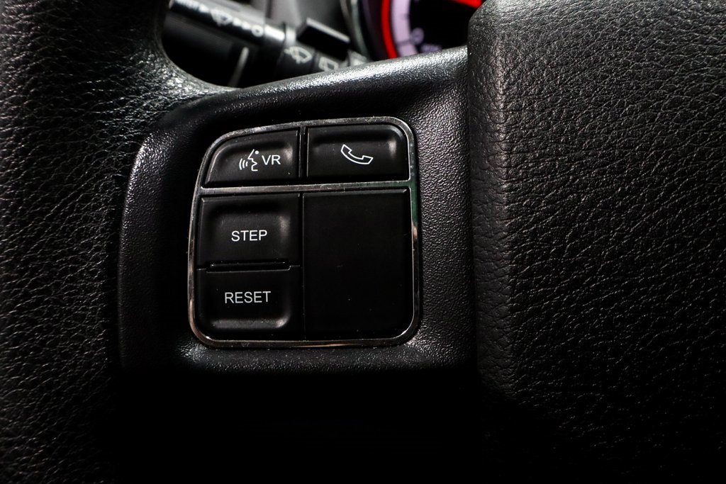 Used 2018 Dodge Grand Caravan SE w/ UConnect Hands-Free Group image 24