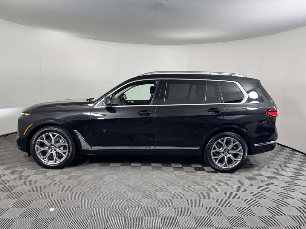 Used 2026 BMW X7 xDrive40i w/ Premium Package AWD/4WD image 11