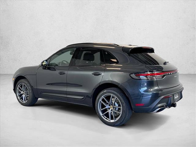 Certified 2026 Porsche Macan AWD/4WD image 3