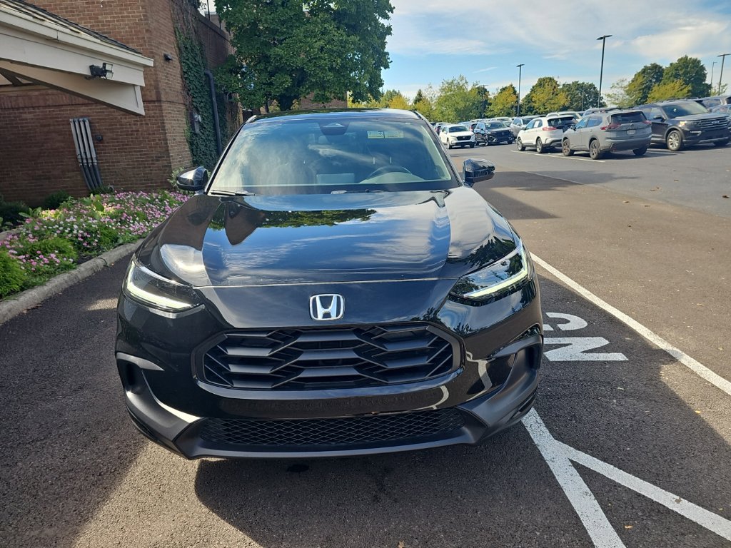 Used 2024 Honda HR-V Sport image 3