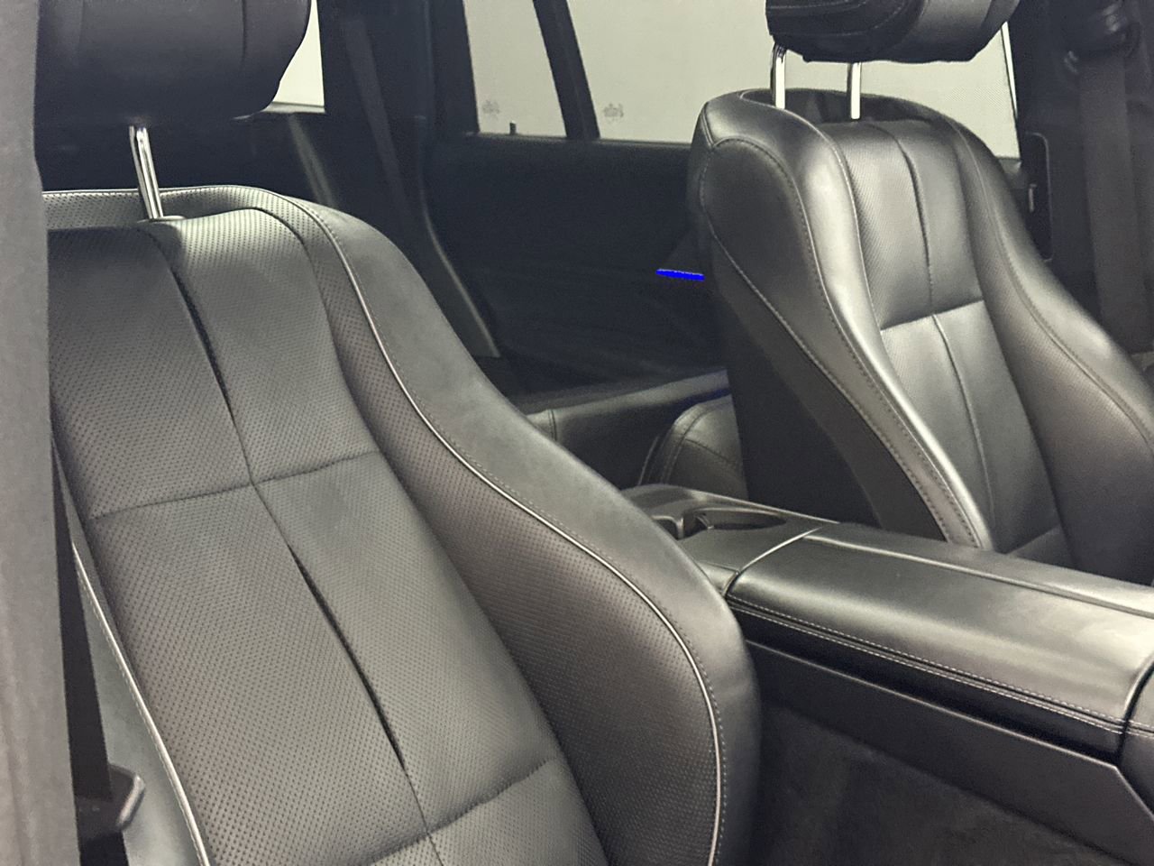 Used 2023 Mercedes-Benz GLS 580 4MATIC image 10