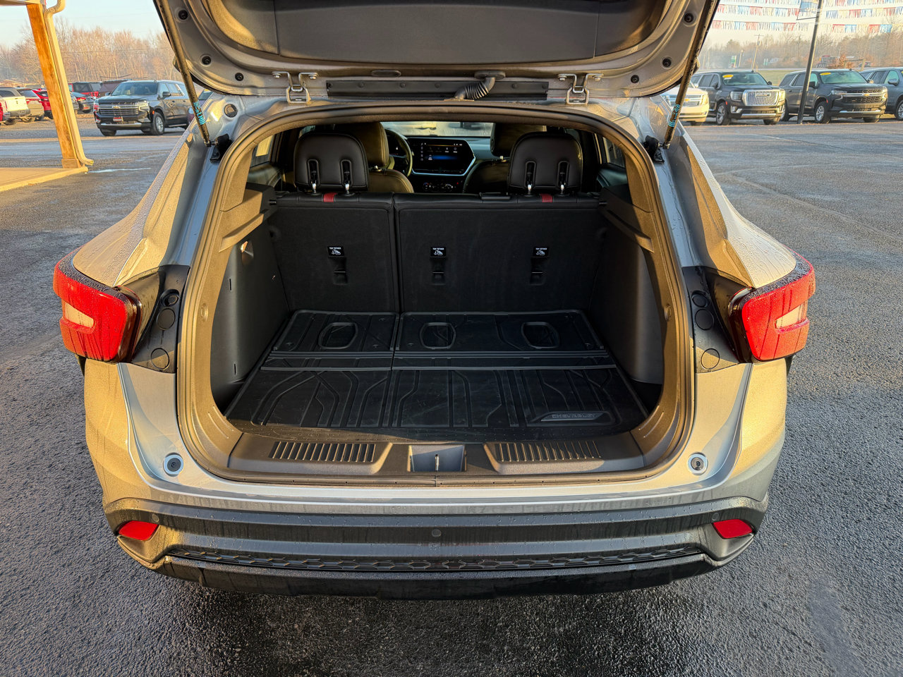 Used 2025 Chevrolet Trax RS w/ Driver Confidence Package image 6