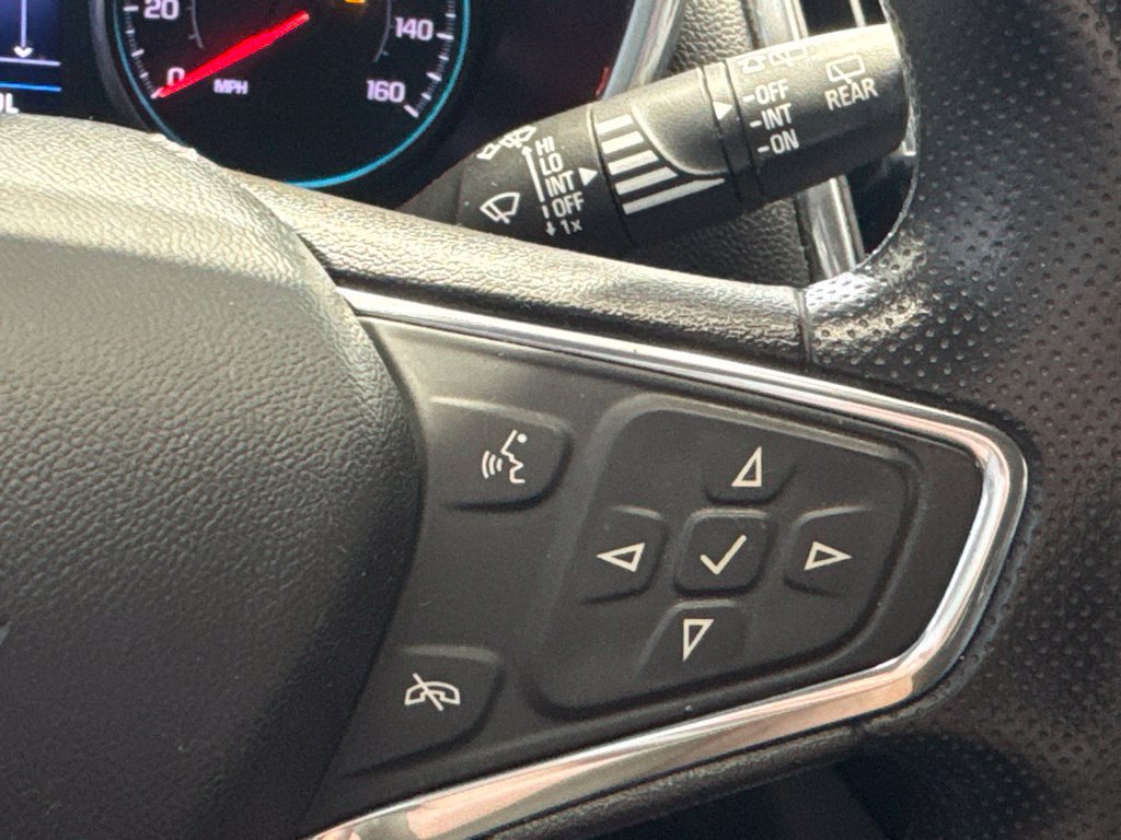 Used 2020 Chevrolet Equinox LT FWD image 13
