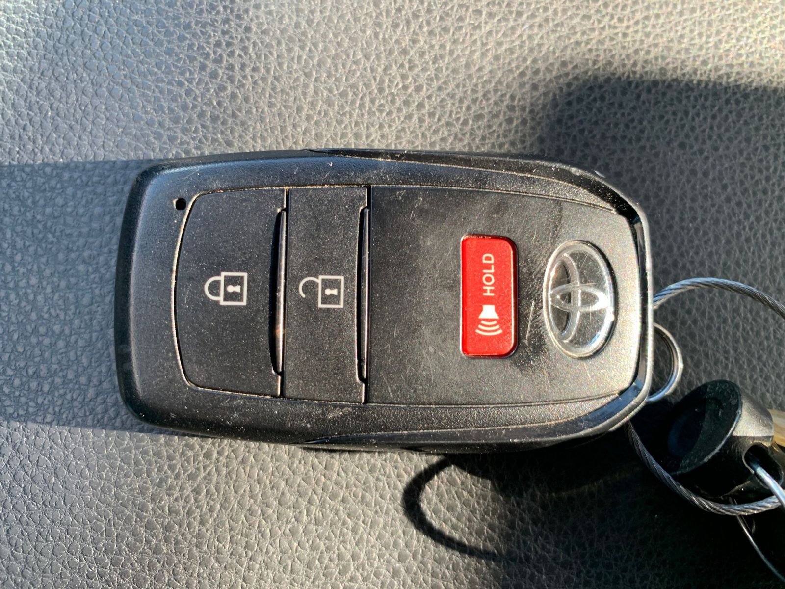 Used 2025 Toyota Tacoma TRD Off-Road image 22