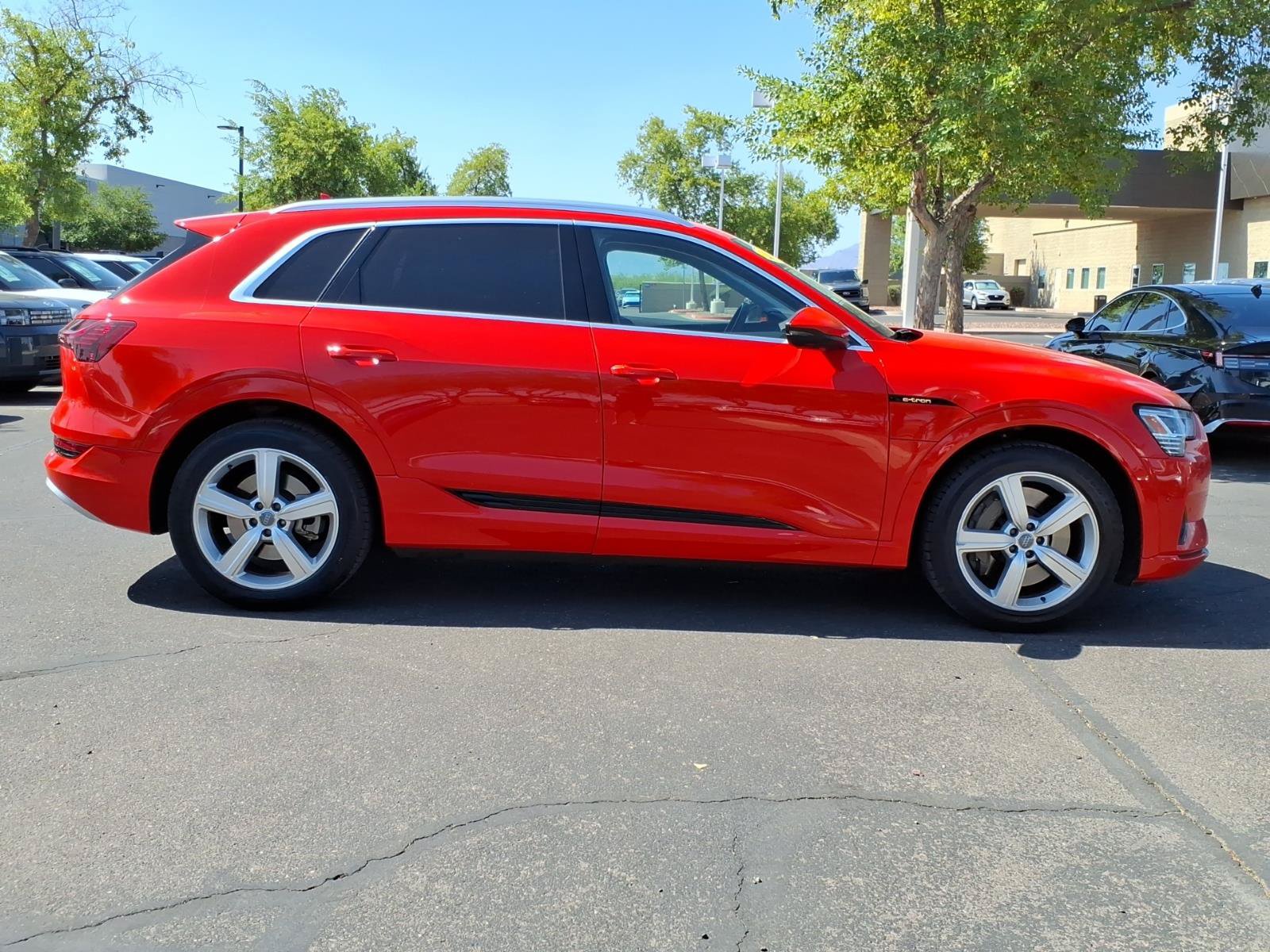 Used 2019 Audi e-tron Prestige AWD/4WD image 6