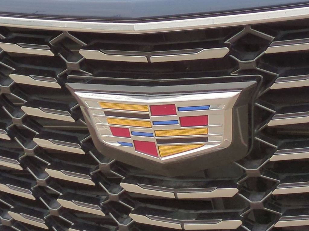 Used 2021 Cadillac XT4 Premium Luxury w/ Technology Package image 14