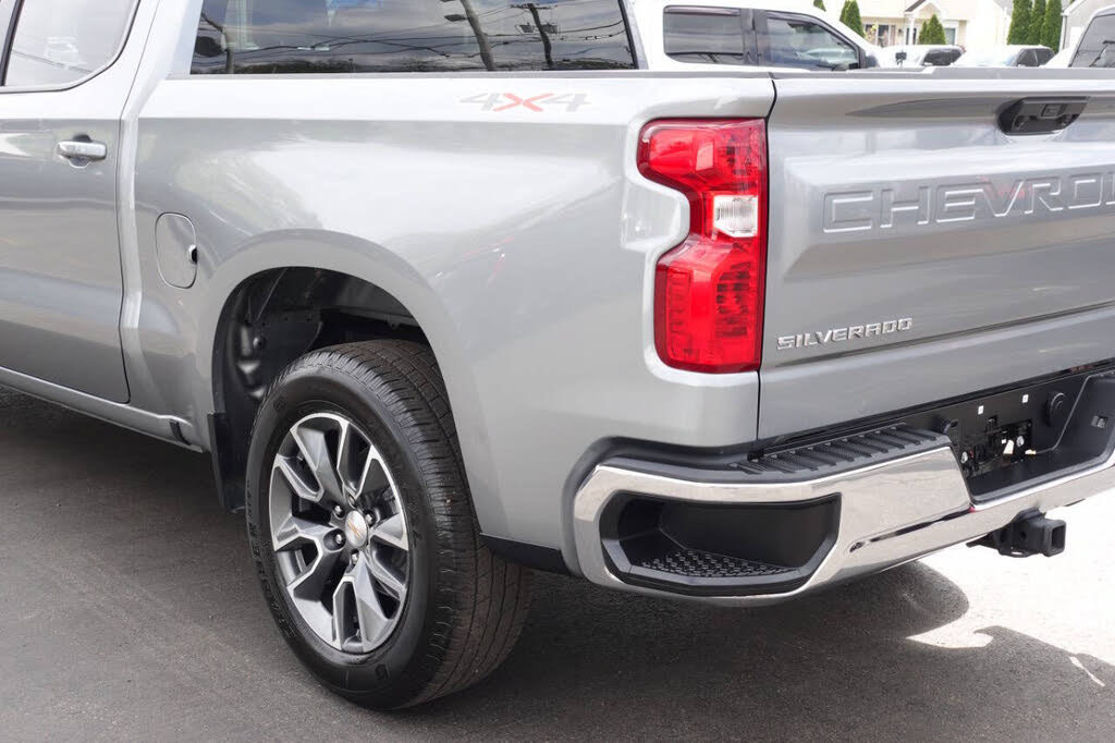 Used 2023 Chevrolet Silverado 1500 LT AWD/4WD image 11