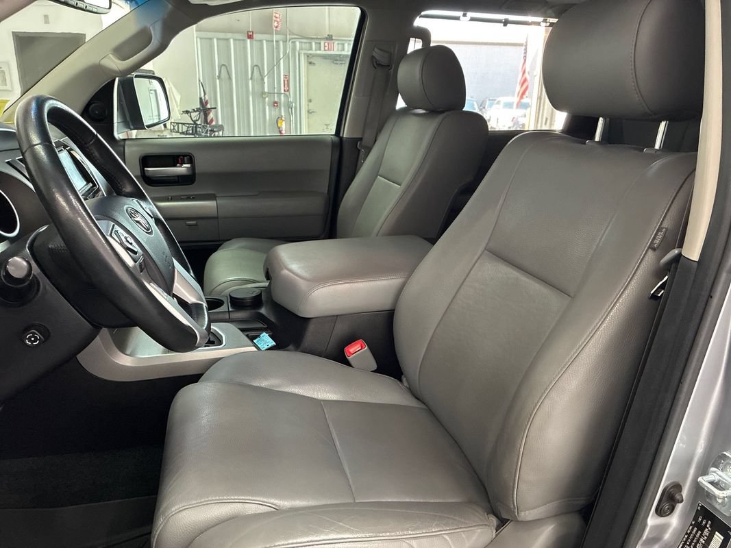 Used 2016 Toyota Sequoia Limited w/ Safety & Convenience Package AWD/4WD image 9
