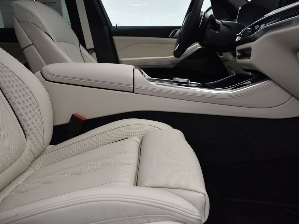 New 2026 BMW X5 sDrive40i w/ Climate Comfort Package image 25
