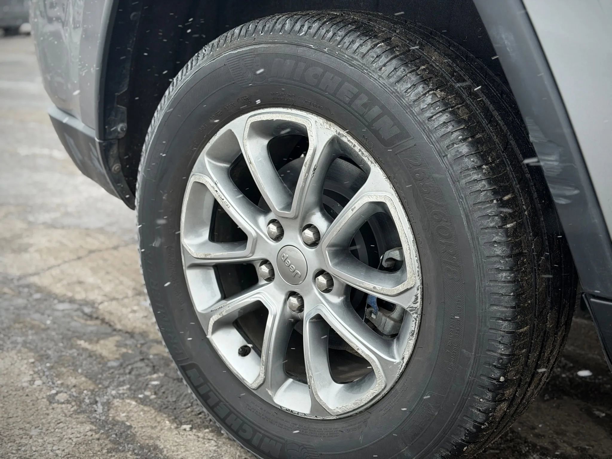 Used 2014 Jeep Grand Cherokee Limited image 29