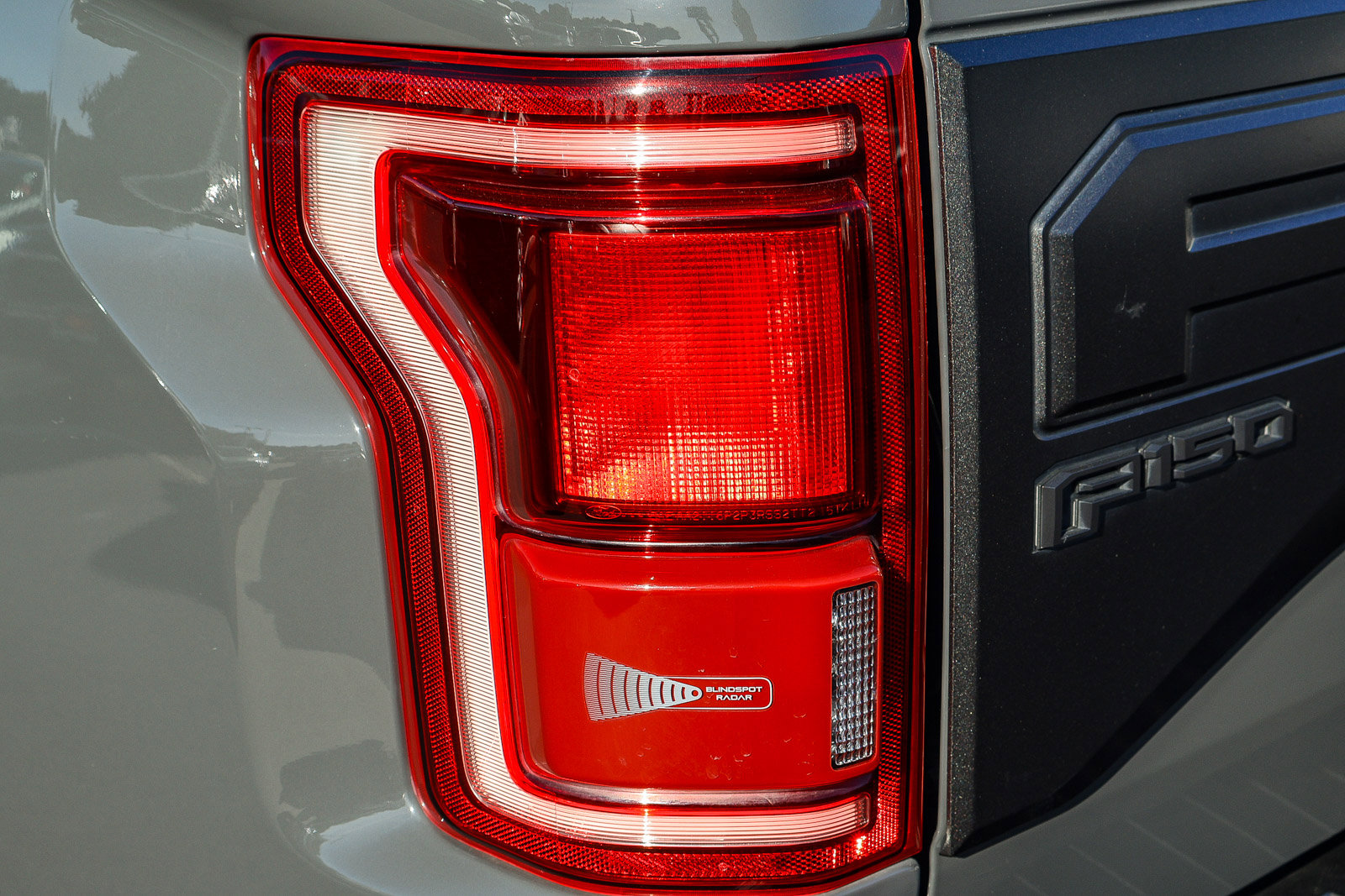 Used 2018 Ford F150 Raptor w/ Equipment Group 802A Luxury image 26