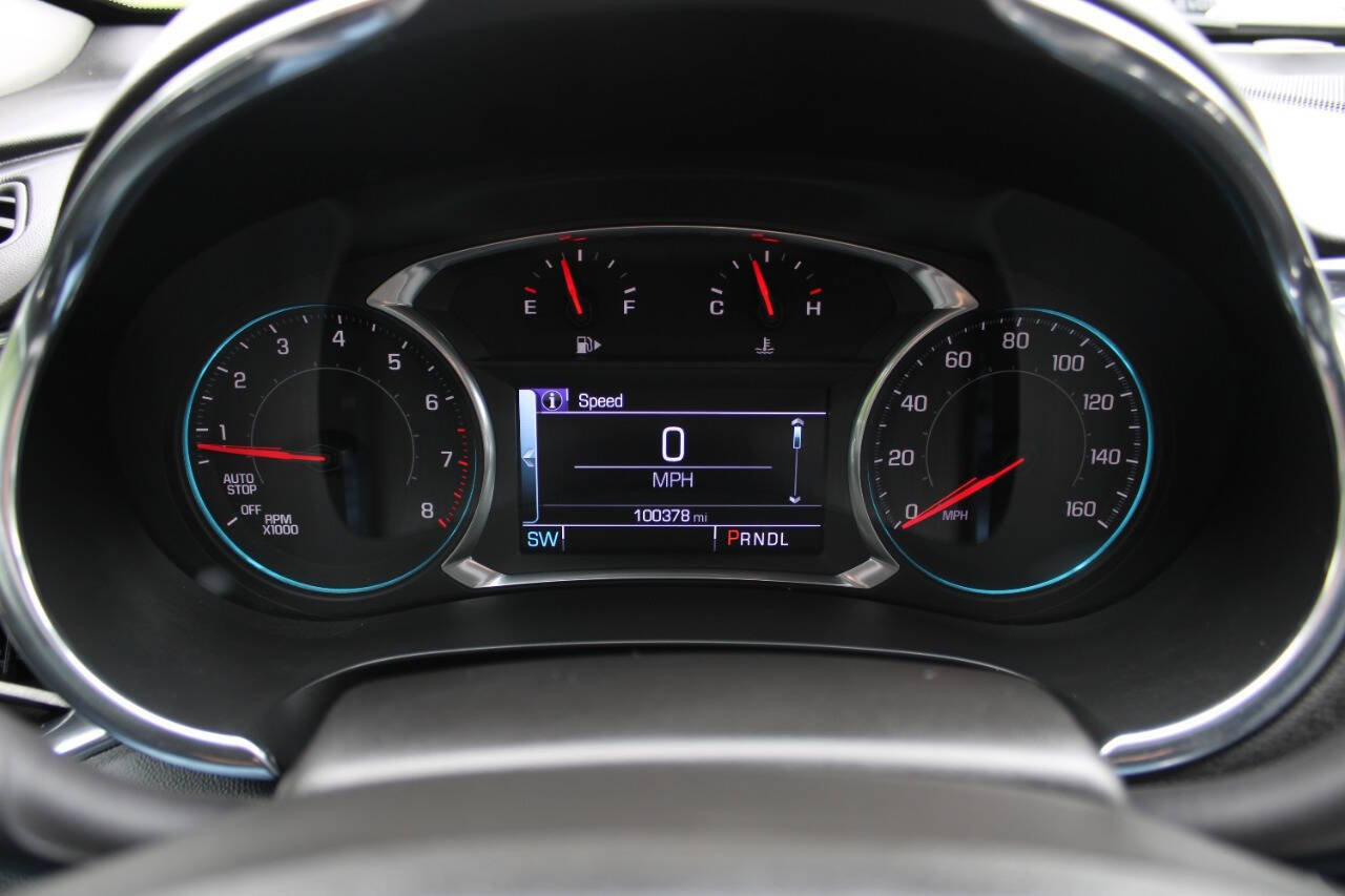 Used 2017 Chevrolet Malibu LT w/ Leather Package FWD image 38