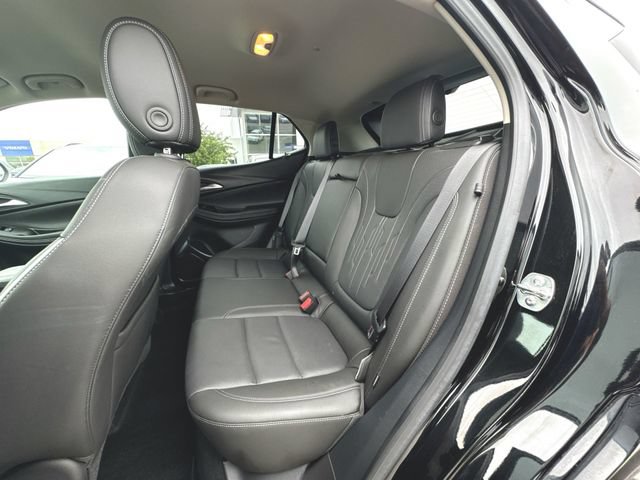Used 2024 Buick Encore GX Avenir w/ Avenir Technology Package FWD image 24
