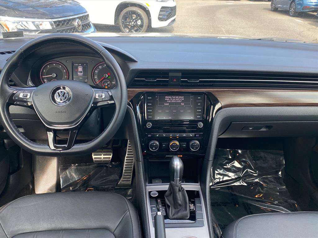 Used 2020 Volkswagen Passat 2.0T SEL image 11