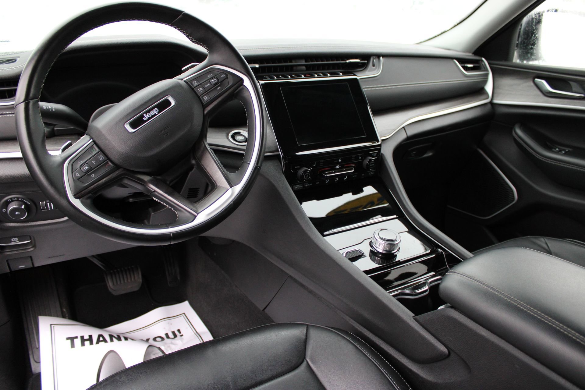 Used 2022 Jeep Grand Cherokee Limited image 19