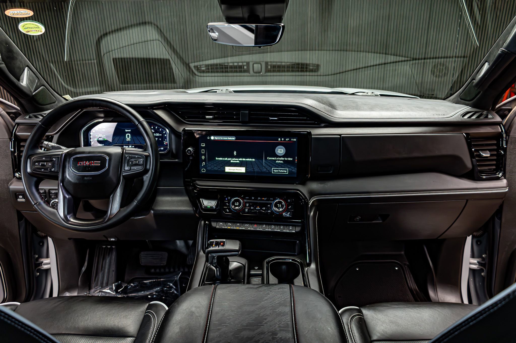 Used 2025 GMC Sierra 1500 AT4X image 17