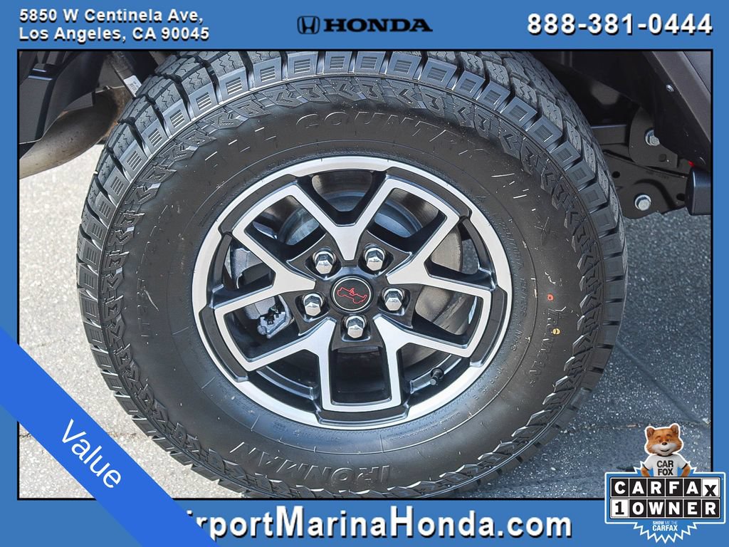 Used 2025 Jeep Wrangler Unlimited Rubicon AWD/4WD image 19