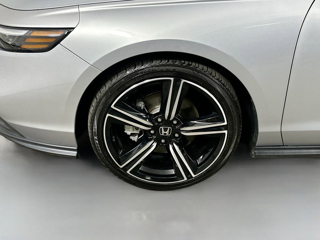 Used 2024 Honda Accord Sport image 8