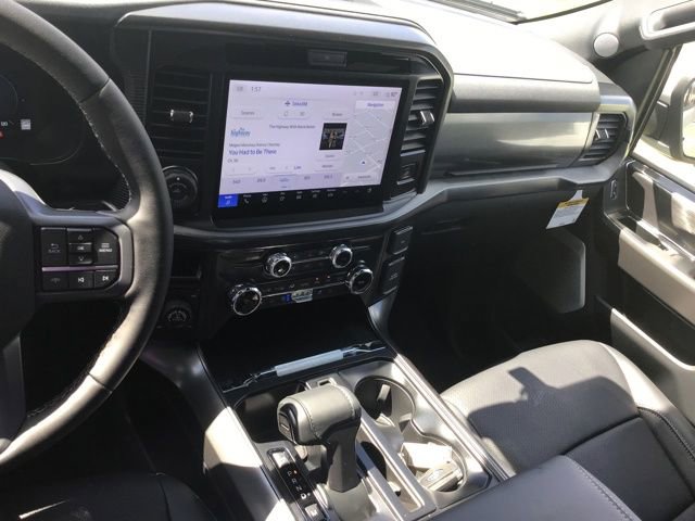 New 2025 Ford F150 Lariat w/ Equipment Group 502A High image 17