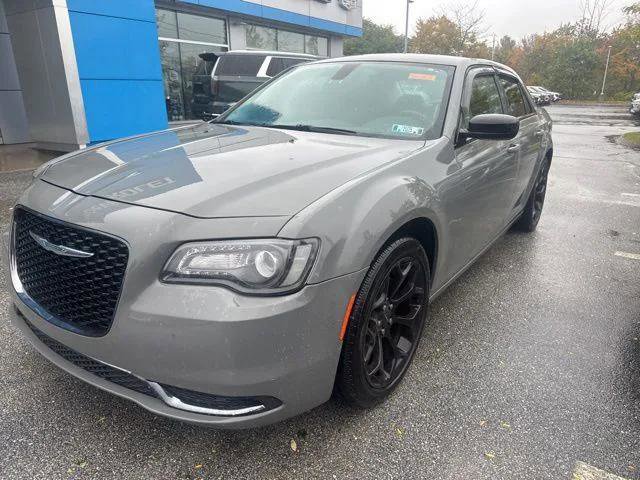 Certified 2018 Chrysler 300 Touring w/ Sport Appearance Package