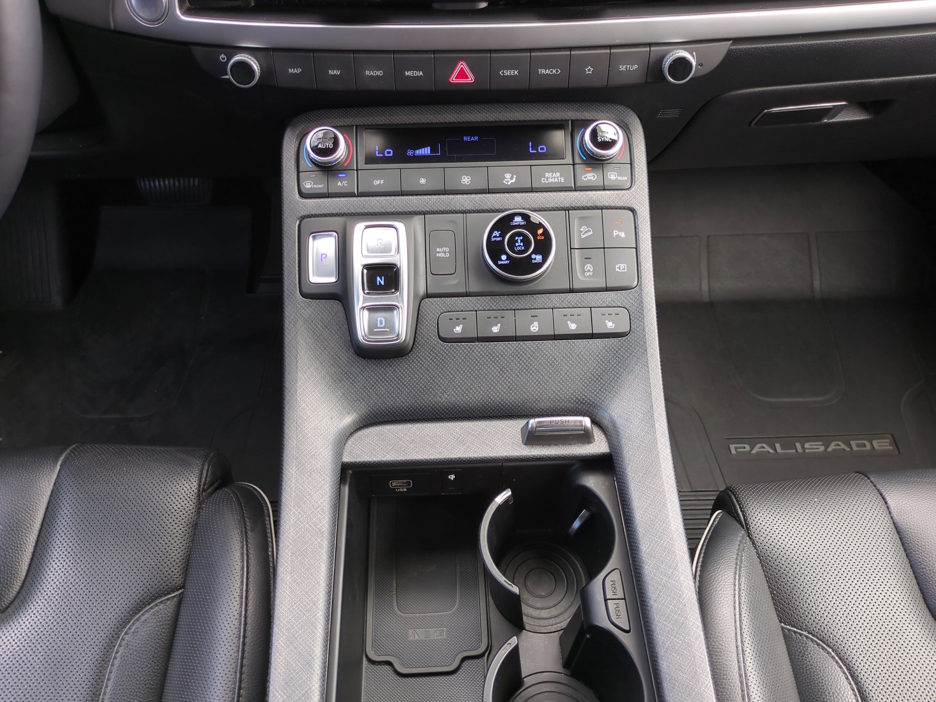 Used 2023 Hyundai Palisade Limited AWD/4WD image 15