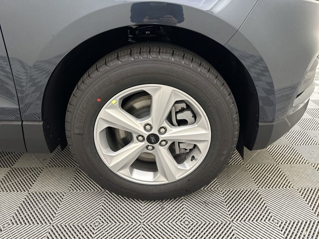 New 2024 Ford Edge SE image 13
