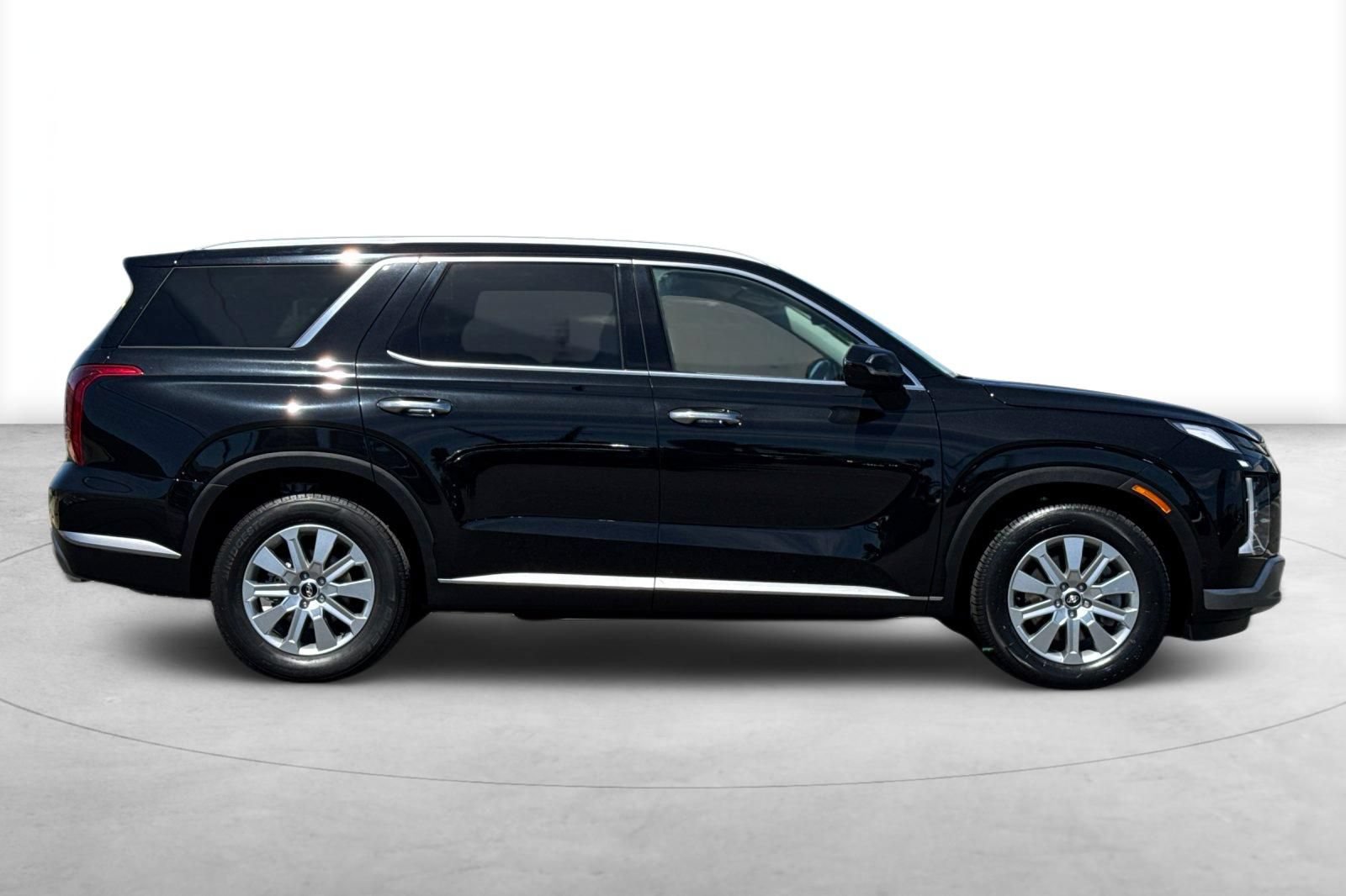 Used 2024 Hyundai Palisade SEL FWD image 7