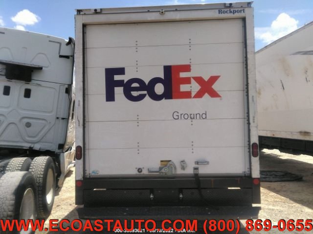 Used 2019 GMC Savana 4500 w/ Driver Convenience Package RWD image 10