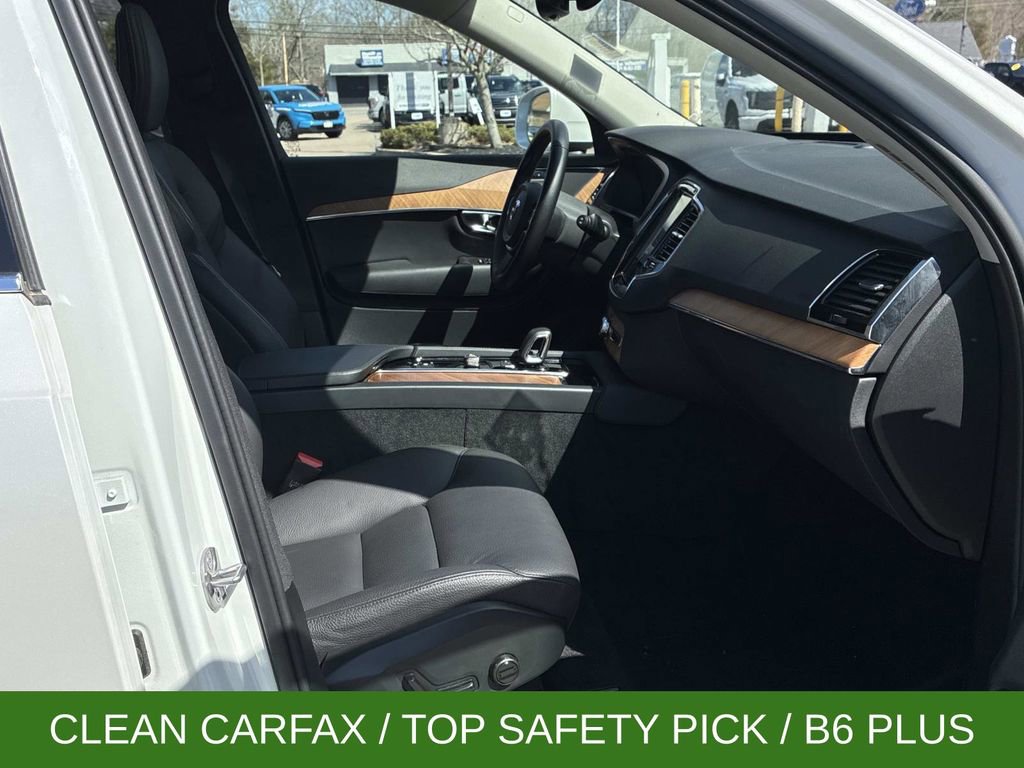 Used 2025 Volvo XC90 B6 Plus AWD/4WD image 9